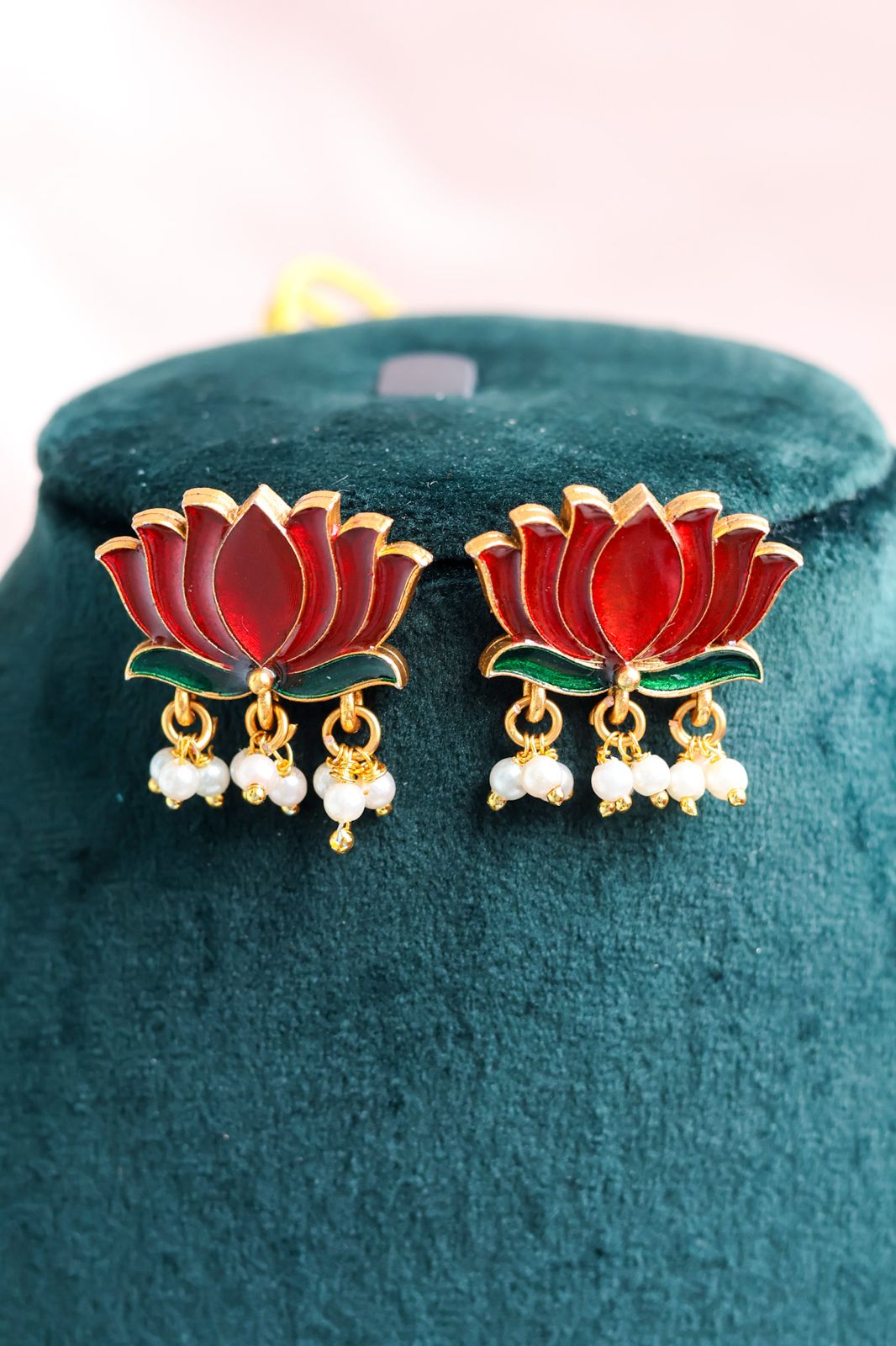 Lotus Pearl Ghungroo Necklace
