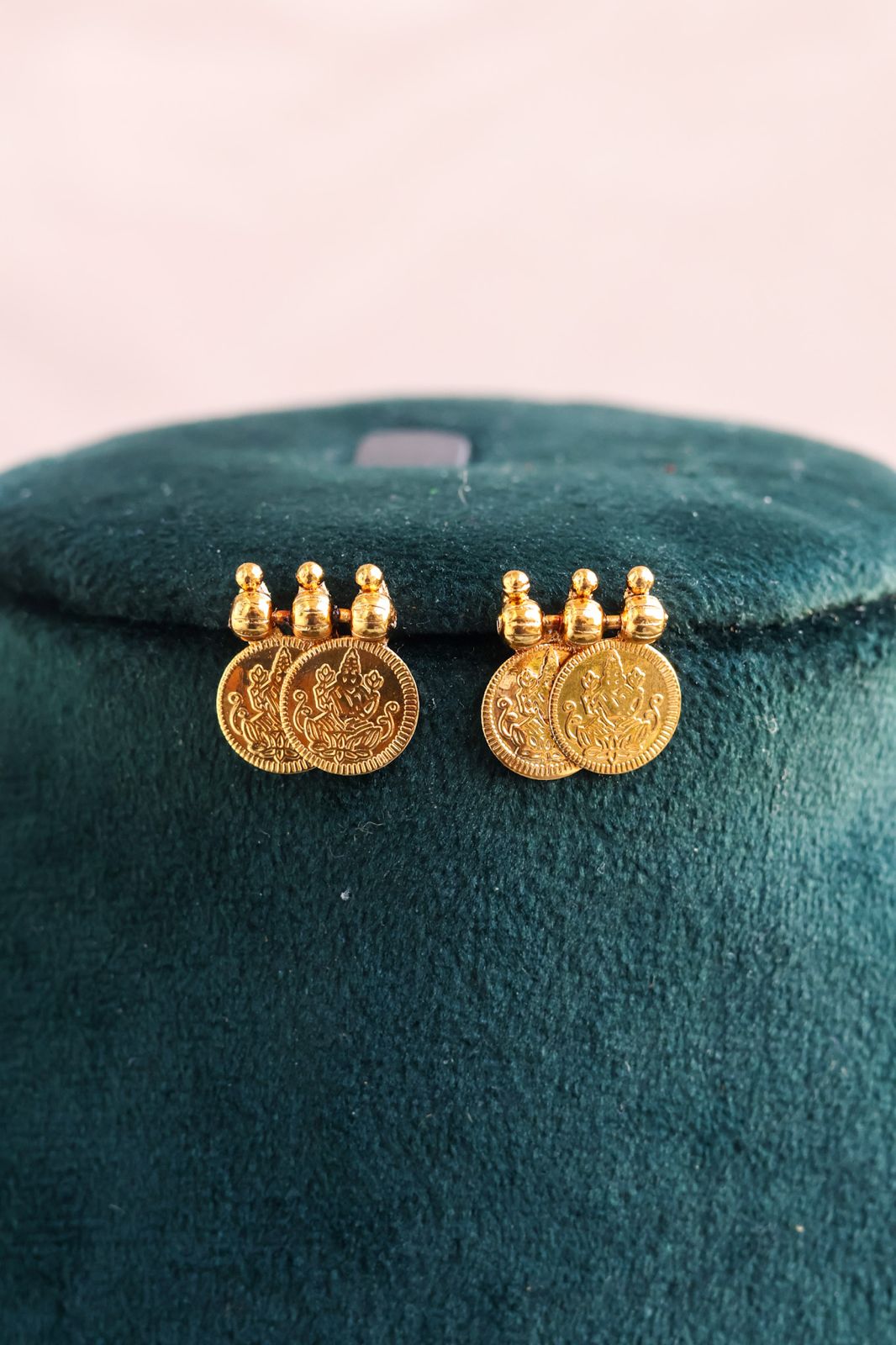 Coin Necklace (with attachable Manga pendant )