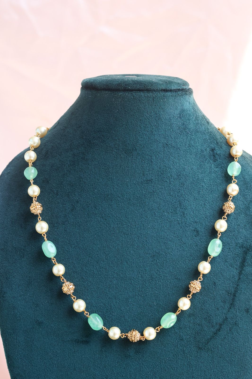 Minimalist Royal Pearl & Bead Chain