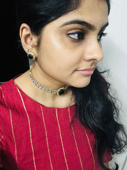 Victorian AD green choker
