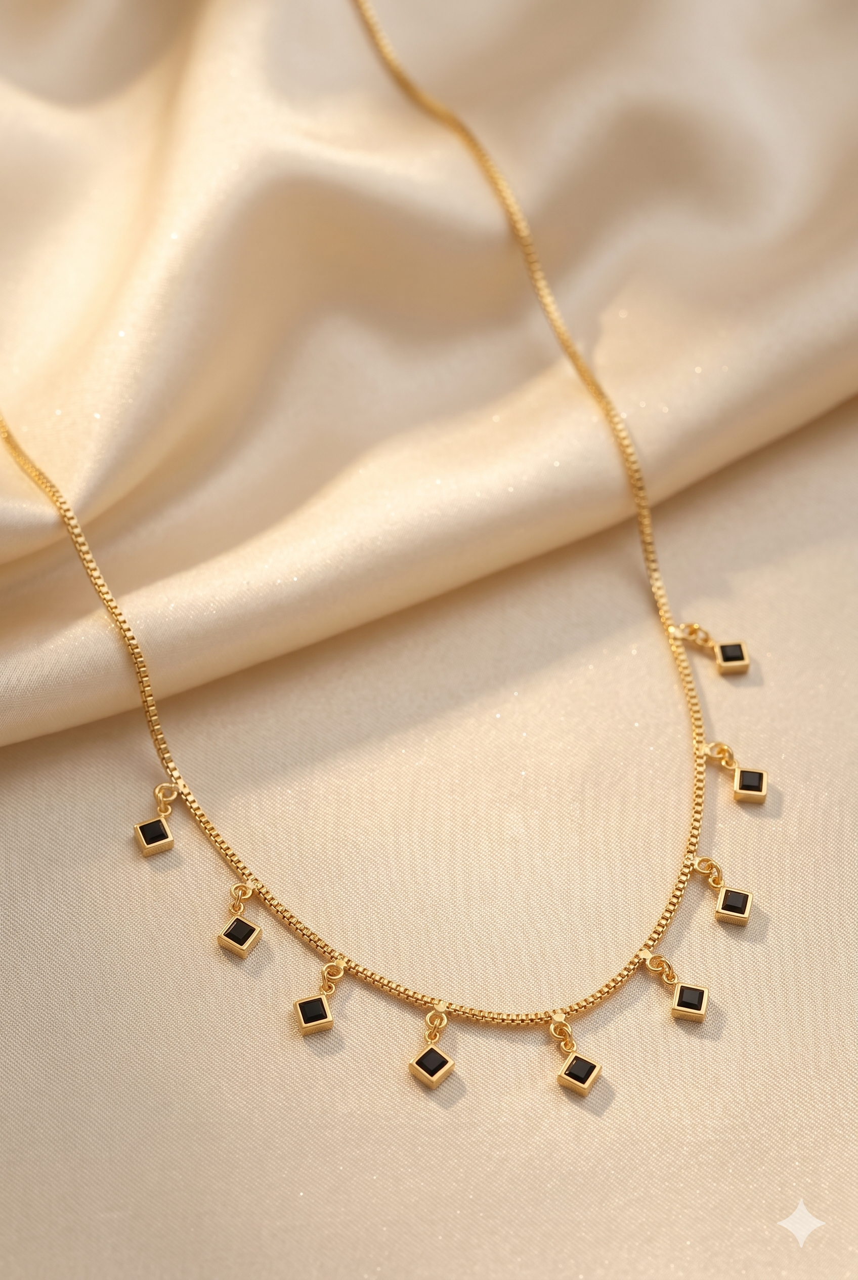 Mutlistone Charm Chain