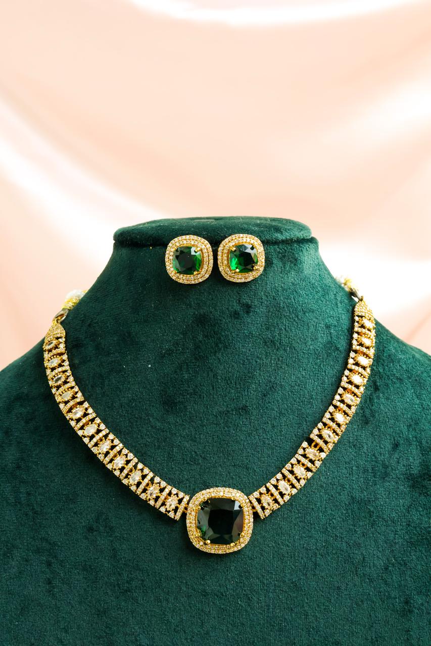 Victorian AD green choker
