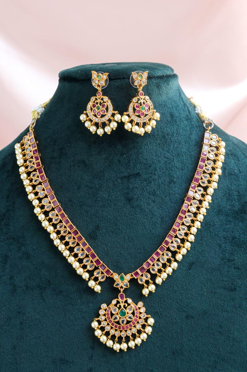 Maharani Ruby Kundan Pearl Haar