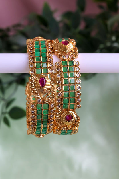 Royal AD Green Stone Kada (price of a pair)