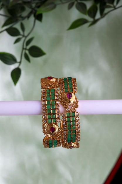 Royal AD Green Stone Kada (price of a pair)