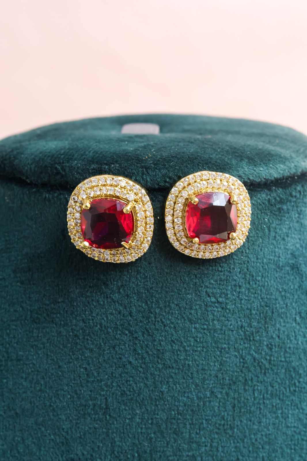 Victorian AD red choker