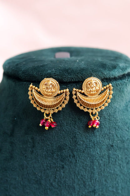 Gold Finish Lunar Pendant choker
