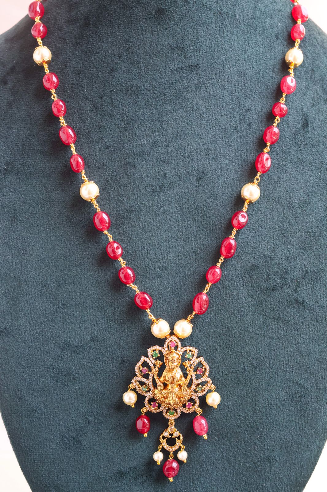Lakshmi Prosperity removable Pendant Pearl necklace