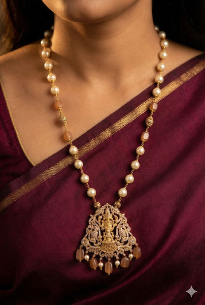 Vaikuntha Mahalakshmi Removable Pendant Pearl mala