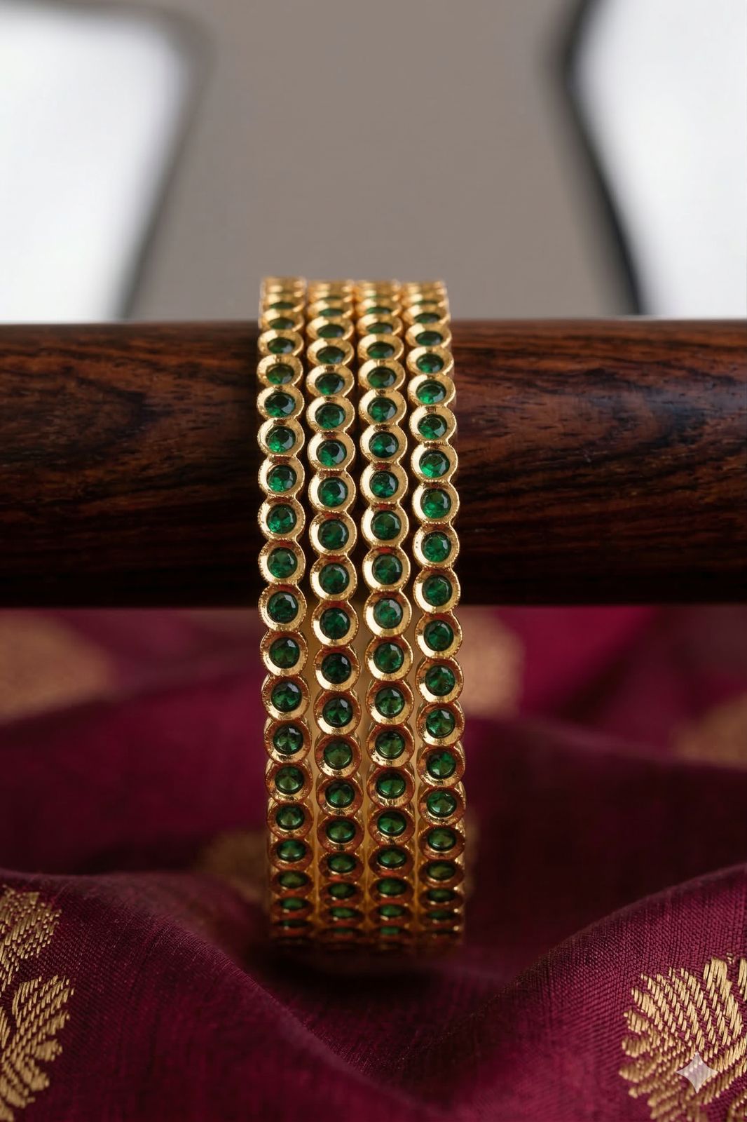 Visvarupa green line bangles(set of 4)