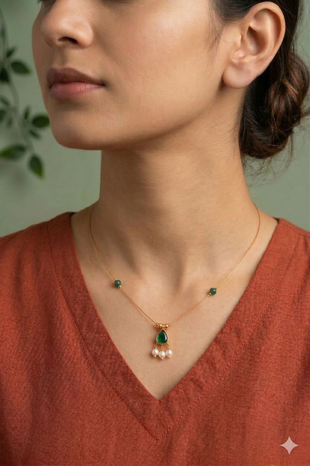 Invisible kemp ruby/emerald chain