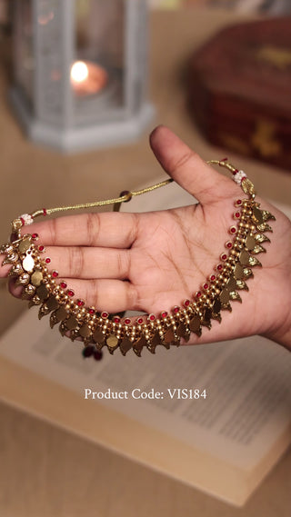Elakkathali Mango Leaf Gold Choker Set